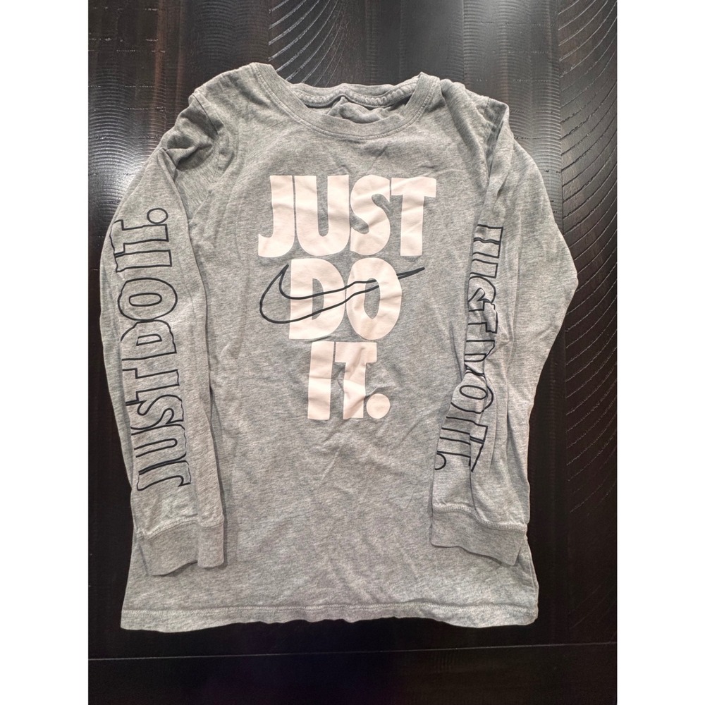 Nike Kids Gray Just Do It Long Sleeve Graphic T-Shirt Size Medium M